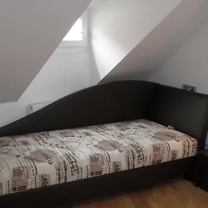 https://apartment-paradise-michalska.praguehotelsweb.com
